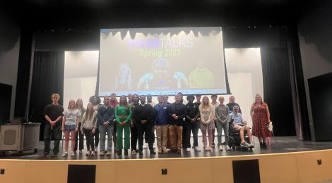 Mini Talks, Major Growth: How this public speaking course builds student confidence