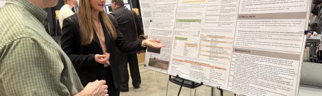 Kendra Yurt presents at the 2025 Student Research Forum.