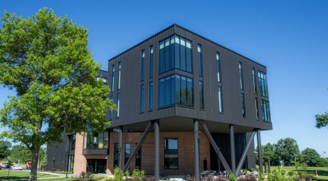 THOMAS MORE UNIVERSITY CELEBRATES OPENING OF NEW ACADEMIC CENTER