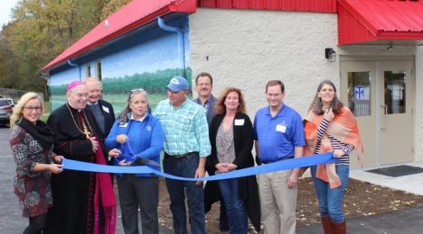 Ribbon cutting at the new STEM Outreach Center at the TMU Biology Field Station