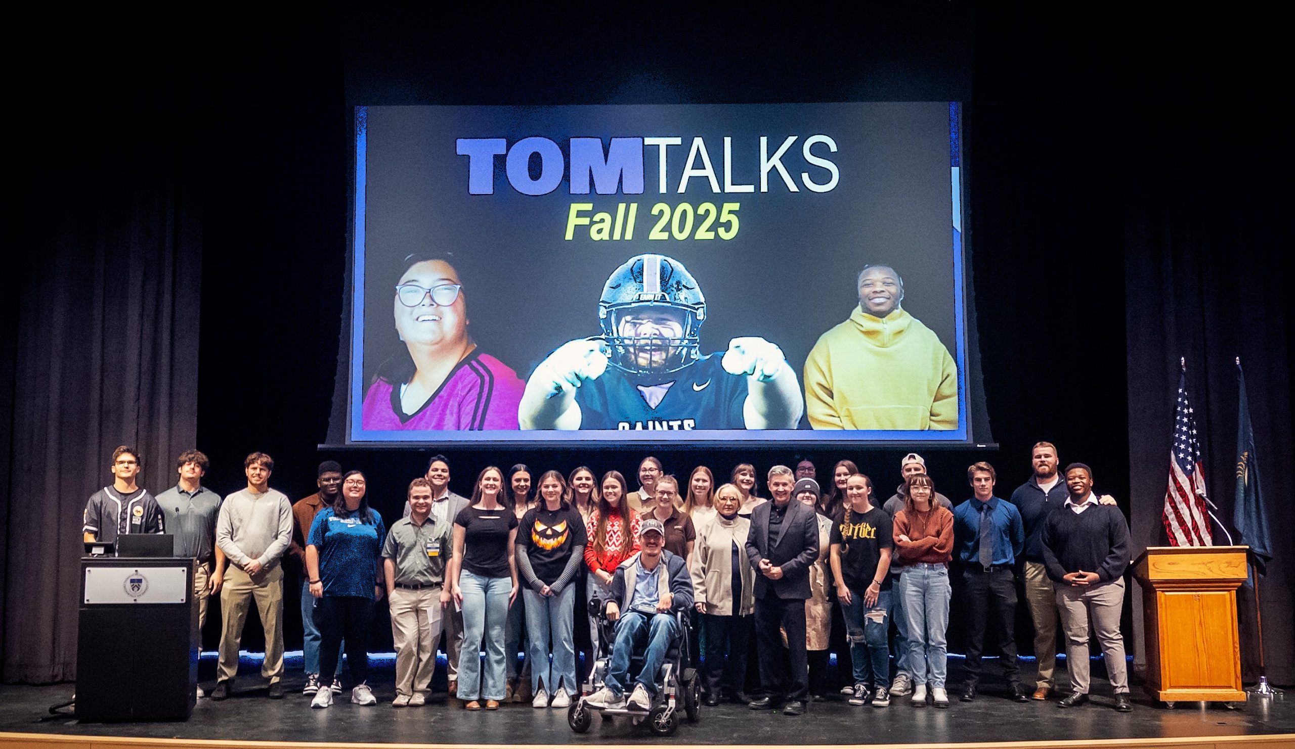 Color-Blind art student wins the Tom Talks Judges Award – MOREOVER