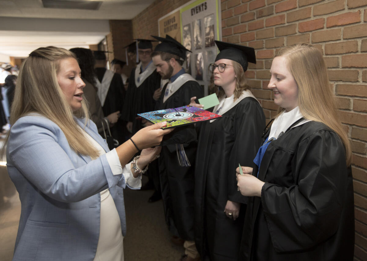 TMUgrad 051422  © Bruce Crippen