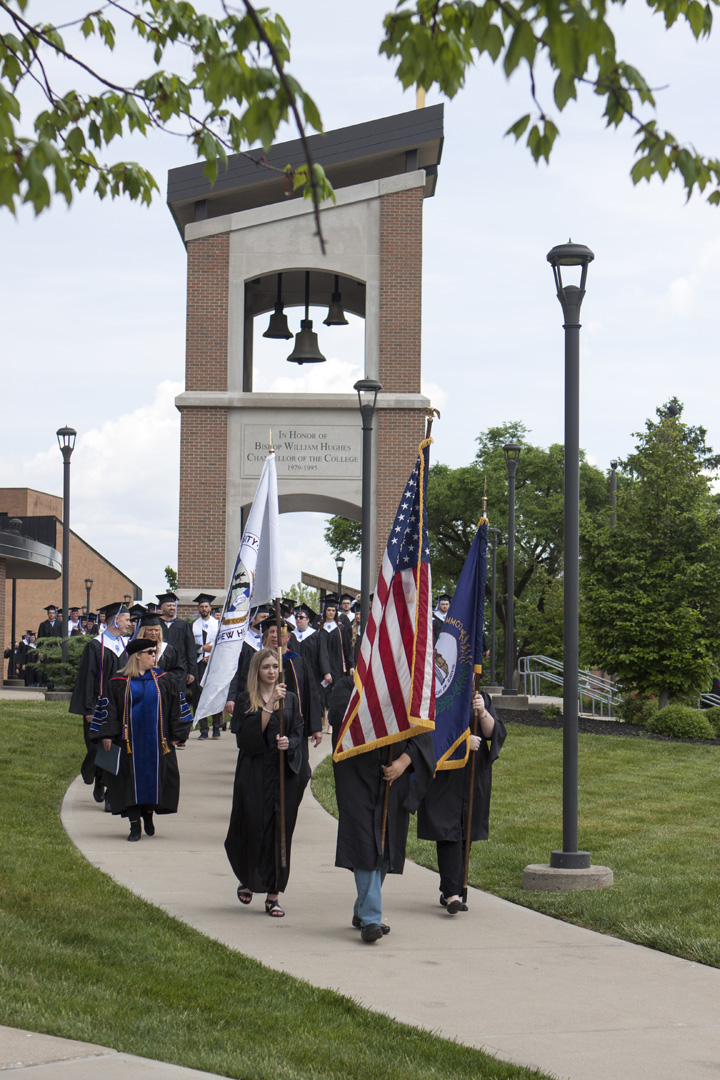 TMUgrad 051422  © Bruce Crippen