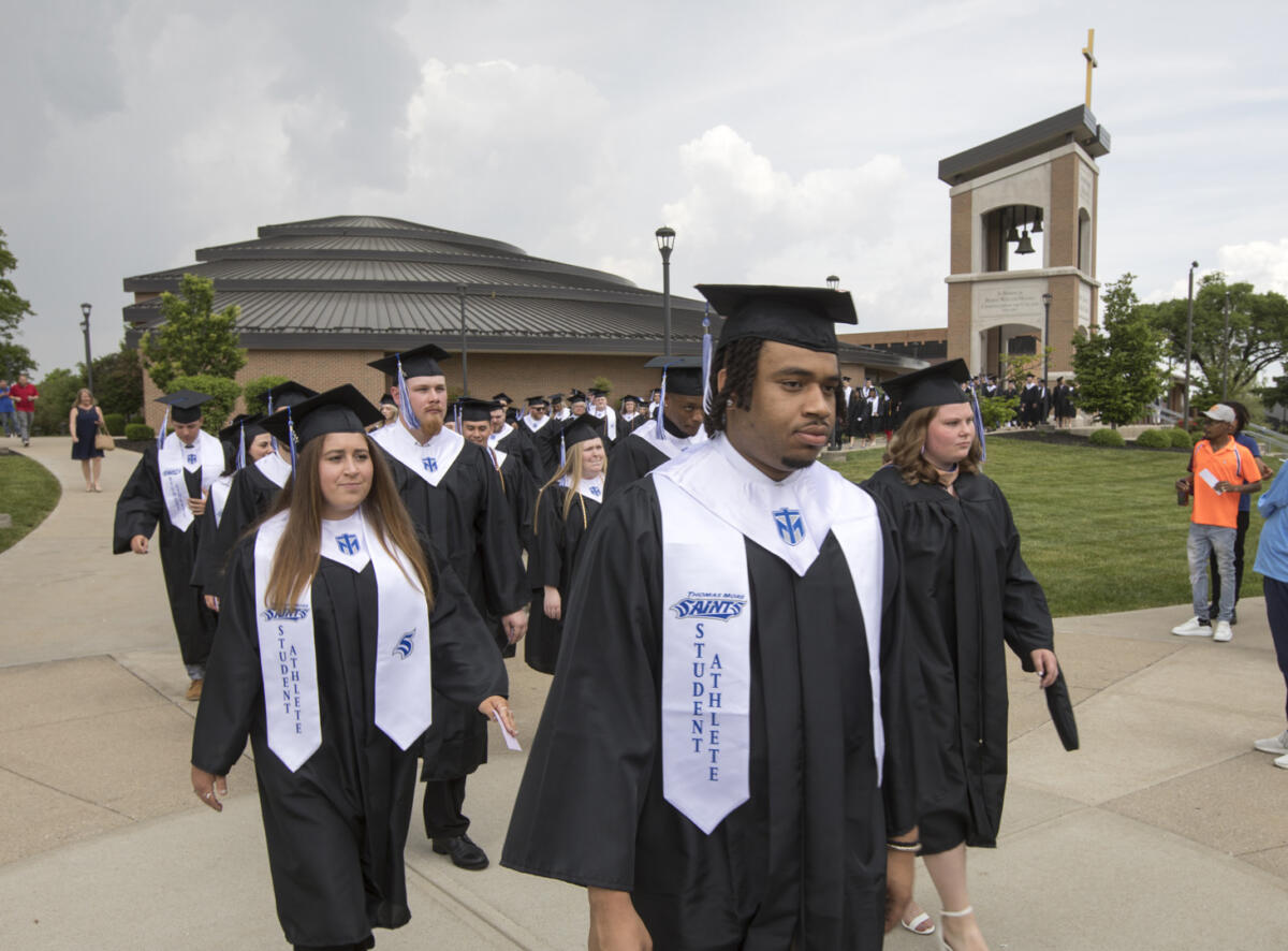 TMUgrad 051422  © Bruce Crippen