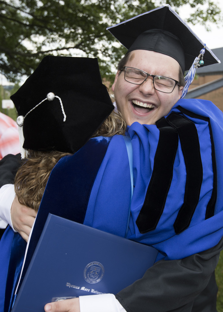 TMUgrad 051422  © Bruce Crippen