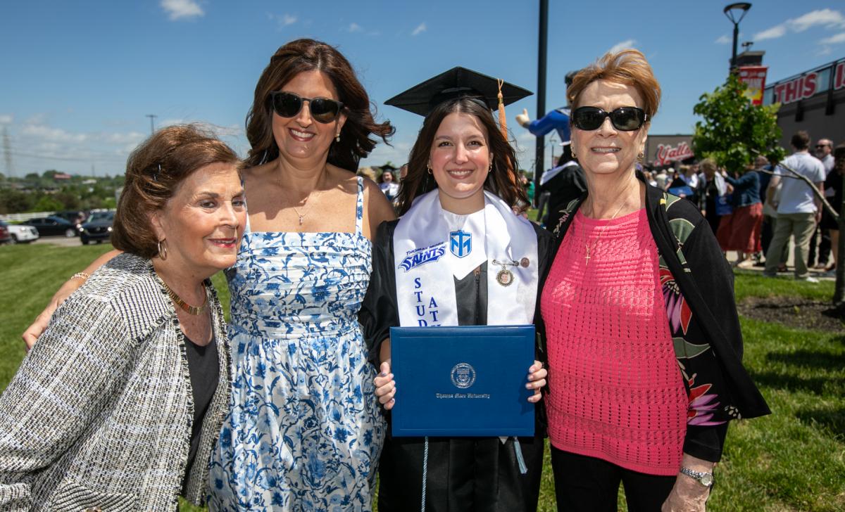 TMUgrad 051725 © Bruce Crippen Photography