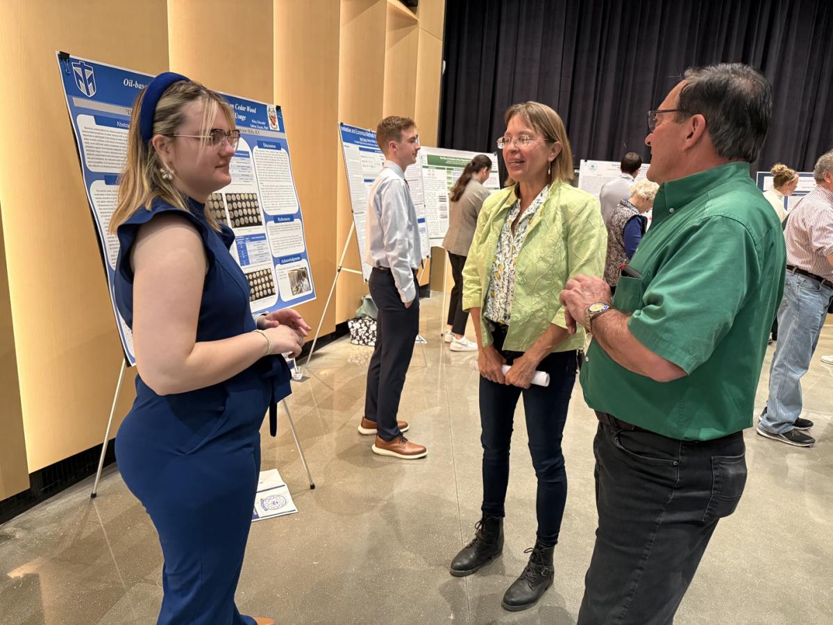 Students present their research at the 2025 Research Forum