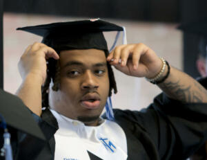 TMUgrad 051422  © Bruce Crippen